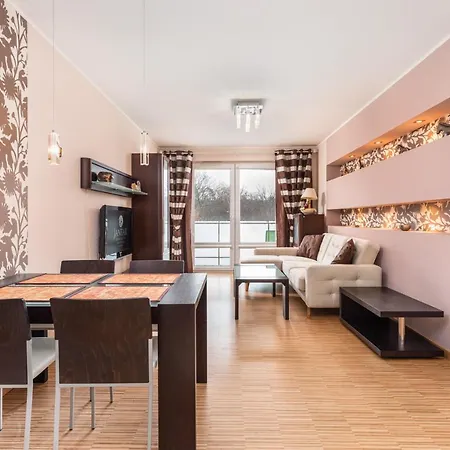 Apartament JantarApartamenty AQUARIUS z GARAŻEM